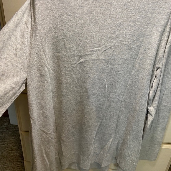 Loft long sleeve, v neck, acrylic and nylon sweater. Size Large. - Picture 6 of 6